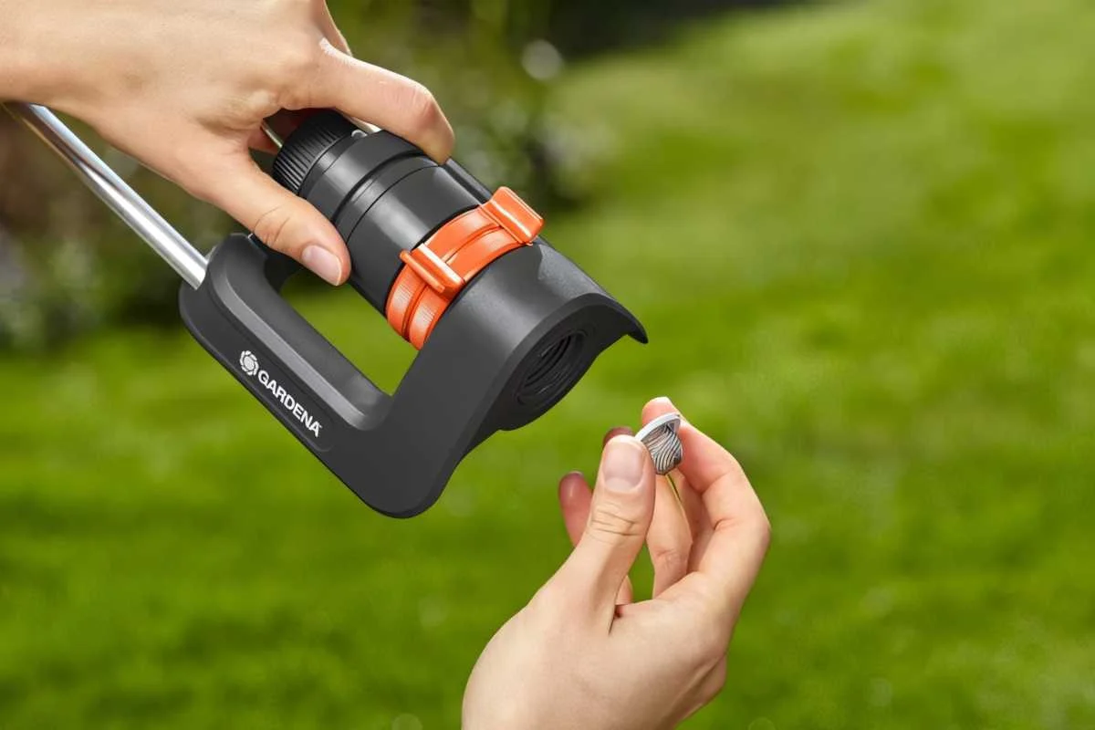 Осциллирующий дождеватель Gardena Aqua M 18702-20.000.00